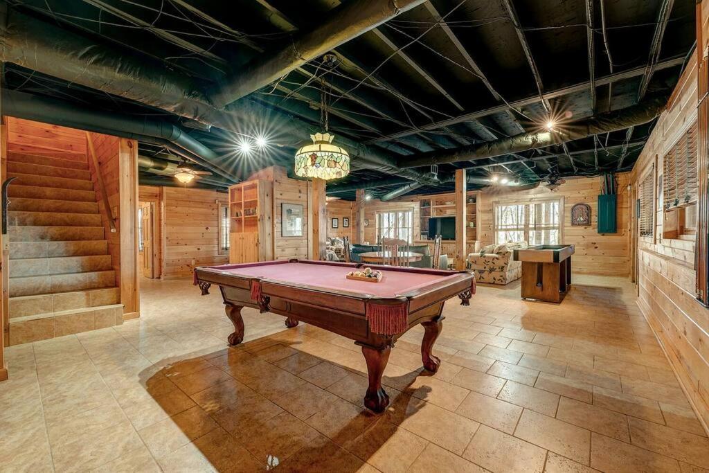 Blue Ridge Bliss- Spacious Cabin, Pets, Hot Tub! Esterno foto