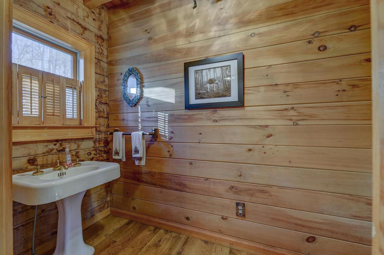 Blue Ridge Bliss- Spacious Cabin, Pets, Hot Tub! Esterno foto