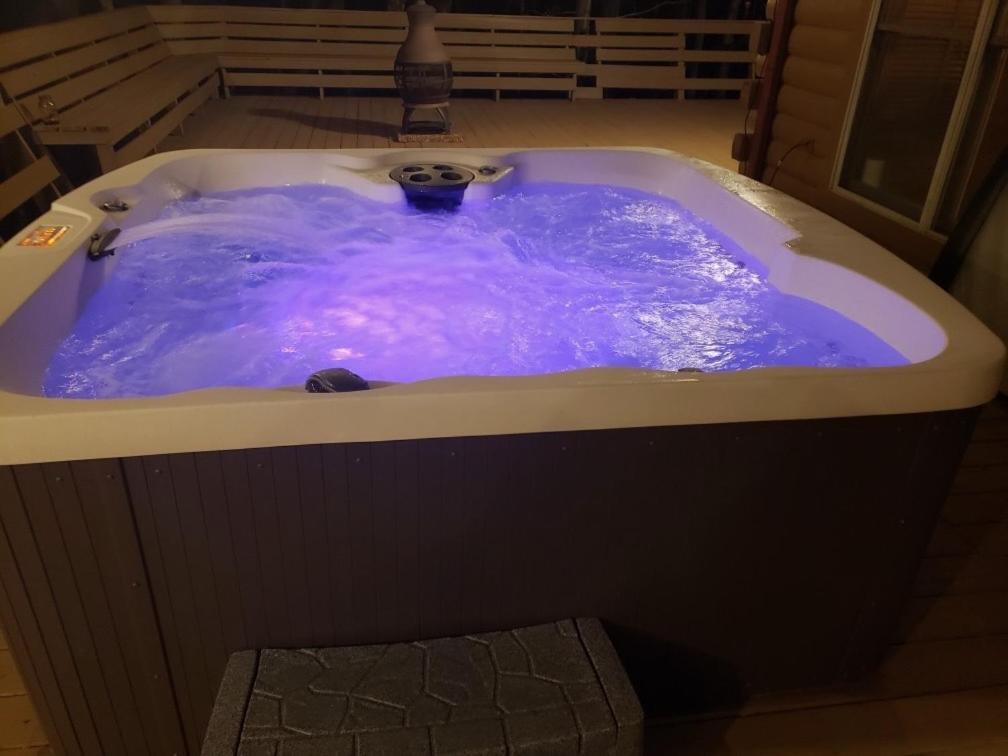 Blue Ridge Bliss- Spacious Cabin, Pets, Hot Tub! Esterno foto